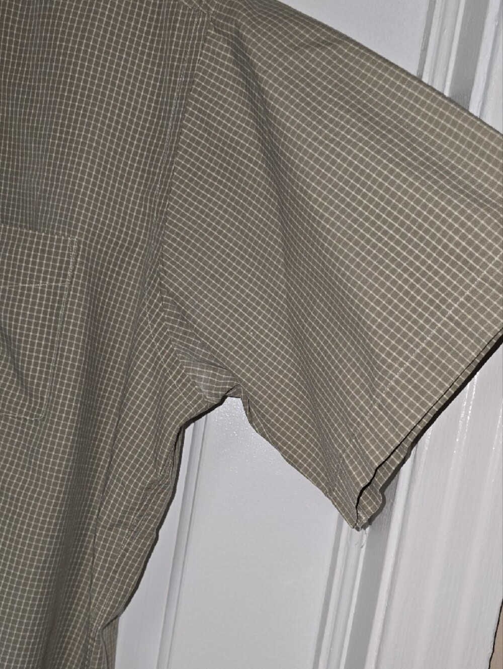 Hathaway Light Tan Short-Sleeve Button-Down Shirt Size 16.5 - Picture 6 of 9